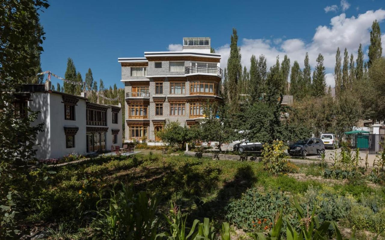 Hotel Reenam Leh Buitenkant foto