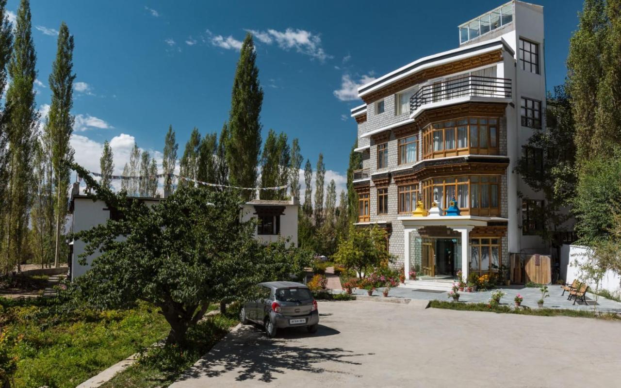 Hotel Reenam Leh Buitenkant foto